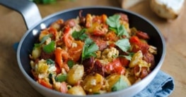 Spanische Kartoffelpfanne mit Chorizo